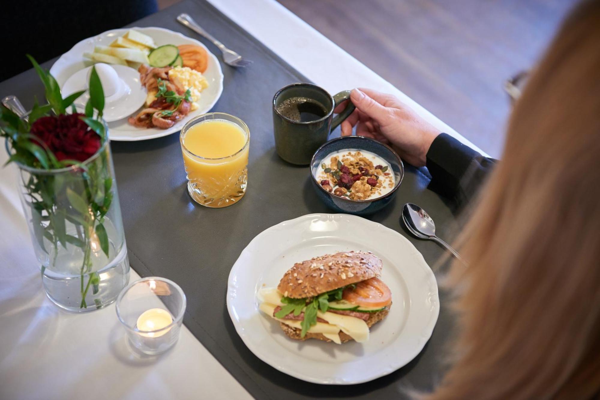 Hotell Bjoerkhaga Mullsjö Екстериор снимка